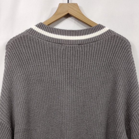 NWT Lulusory Ribbed V-Neck Sweater Women's L Gray Preppy Academia Retro 90s - Picture 6 of 9